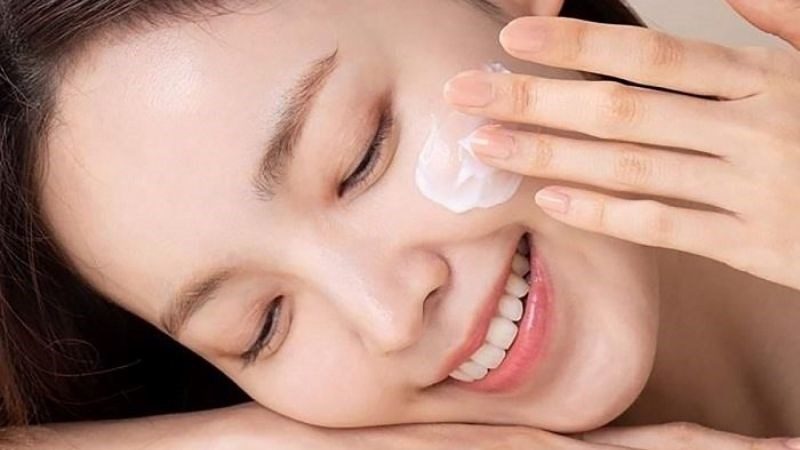 Các thành phần thường có trong kem chống nắng cho da nhạy cảm