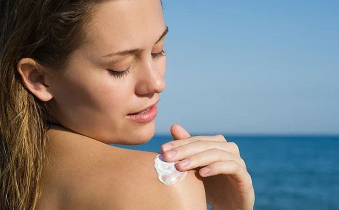 Những yếu tố khác ảnh hưởng đến việc da có bị đen không