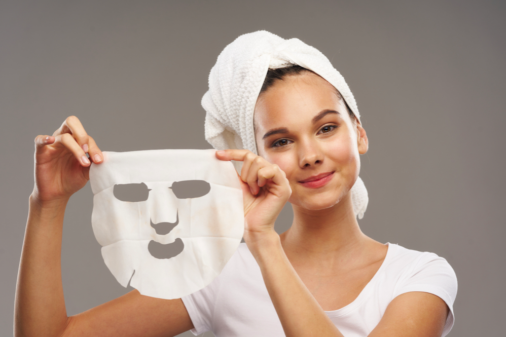 Tác động của môi trường và lối sống đến cảm giác rát khi đắp mặt nạ
