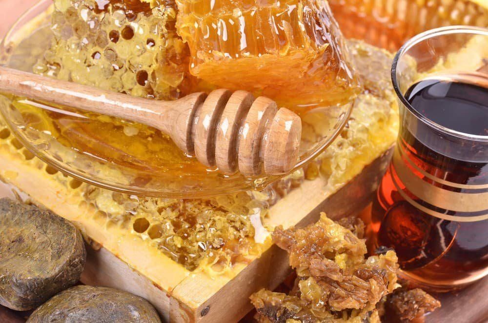 Propolis là gì? Có công dụng gì cho da và sức khỏe
