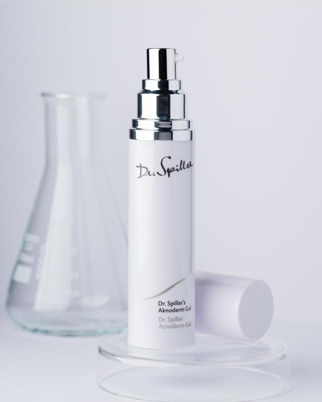 Sản phẩm Dr.Spiller chứa salicylic acid giúp cải thiện tình trạng da mụn
