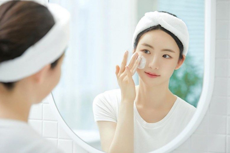 Sự khác biệt giữa tẩy trang mặt, mắt và môi chi tiết