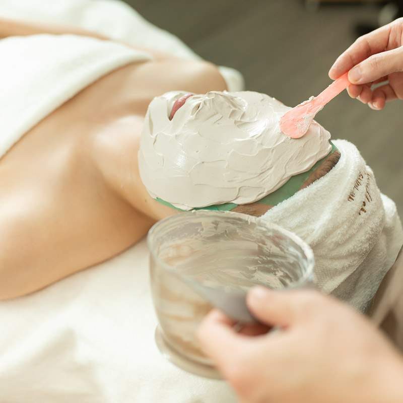 Trẻ hóa da mặt với sản phẩm & dịch vụ tại Dr.Spiller Skinlab