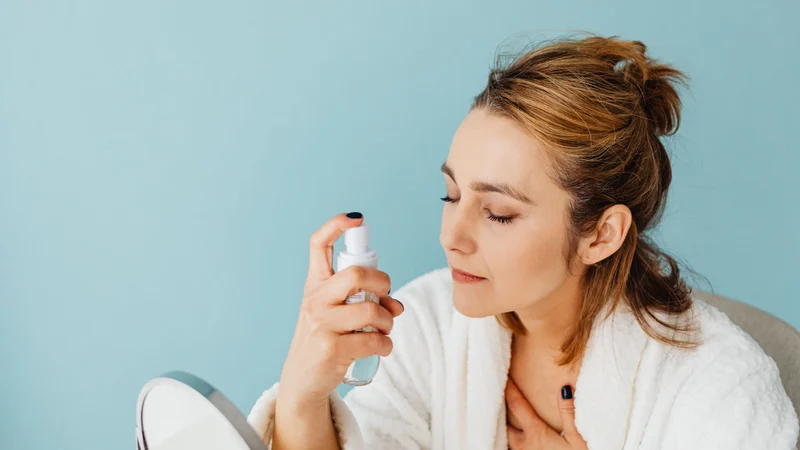 Xịt khoáng ở bước nào trong skincare