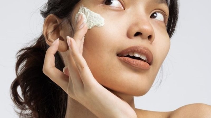 Dưới đây là một số lưu ý quan trọng để bạn sử dụng kem chống nắng hiệu quả nhất.
