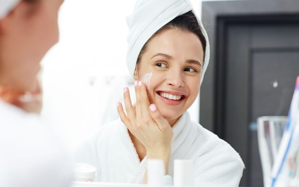 Tìm hiểu cách chăm sóc da thường theo từng bước, chi tiết chuẩn chuyên gia