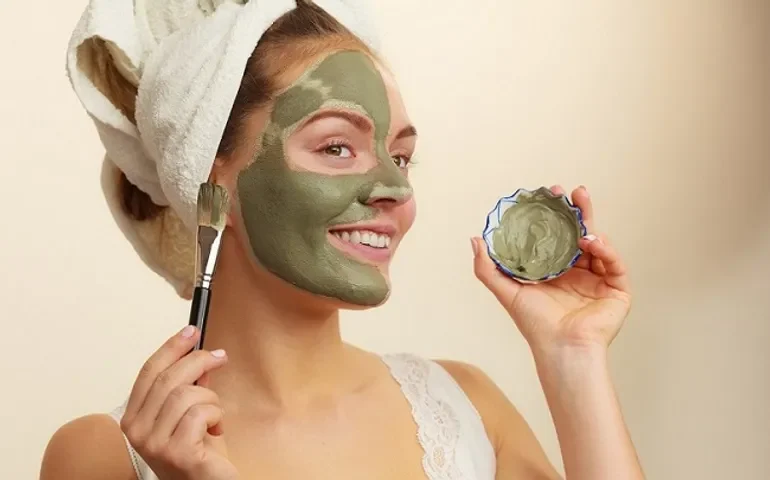Hướng dẫn sử dụng mặt nạ đất sét để giảm mụn đầu đen hiệu quả