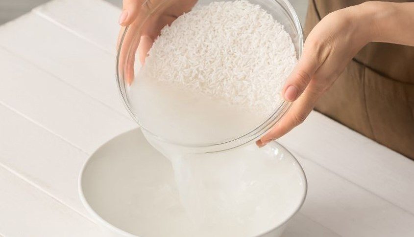 Khi lồng ghép nước vo gạo một cách hợp lý vào chu trình chăm sóc da, bạn sẽ thấy làn da cải thiện rõ rệt sau một thời gian kiên trì áp dụng.