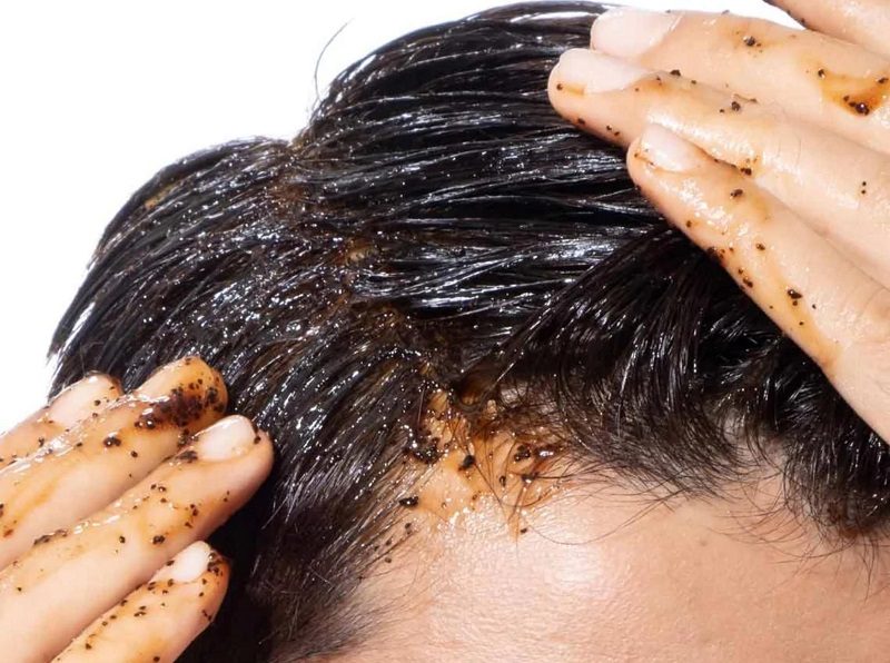 Đâu là cách tẩy tế bào chết cho da đầu hiệu quả