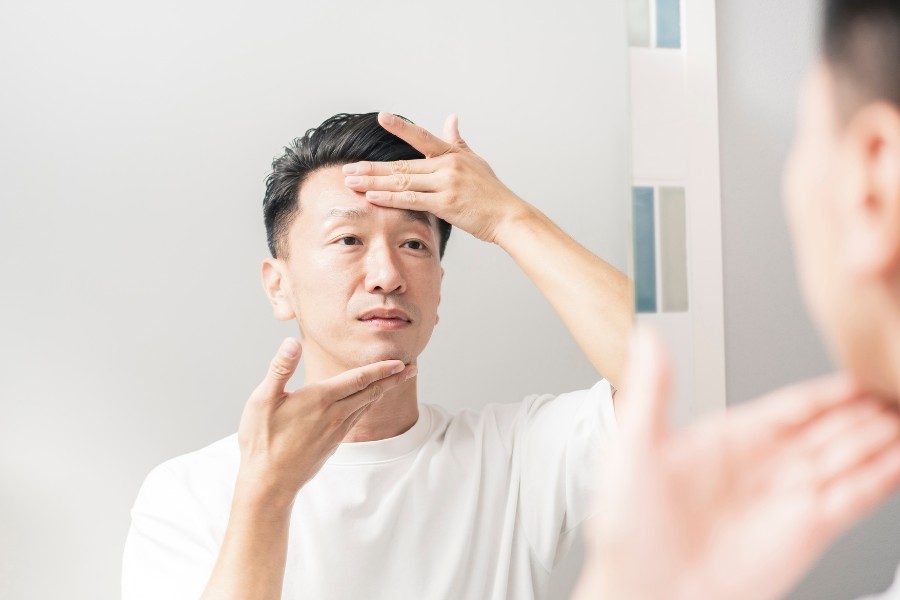 Gợi ý sản phẩm chăm sóc da mùa đông cho nam từ Dr-Spiller