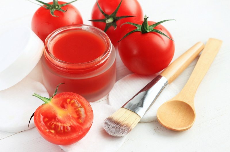 Tốt nhất, chỉ sử dụng cà chua cho làn da khỏe mạnh và trong tình trạng không bị tổn thương.