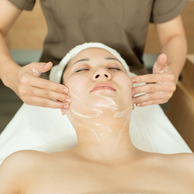 Ảnh hưởng nếu không rửa mặt sau khi đắp mặt nạ