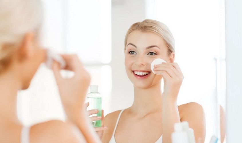 Nước Tẩy Trang Dịu Nhẹ So Với Các Loại Tẩy Trang Khác