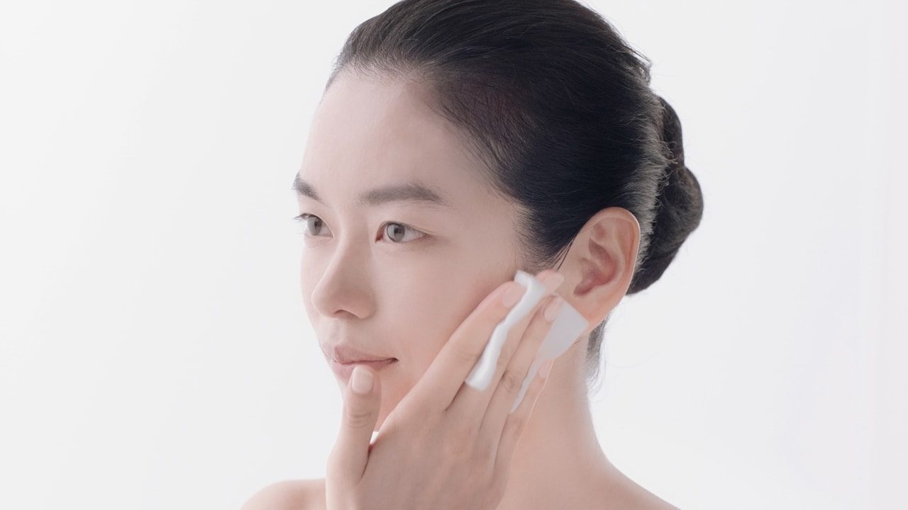 Tránh được những lỗi này sẽ giúp bạn duy trì làn da khỏe mạnh, tránh được các vấn đề về mụn, sạm màu hay kích ứng.