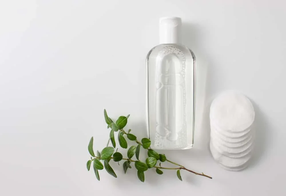 Lưu Ý Khi Sử Dụng Nước Tẩy Trang Không Cồn