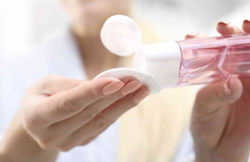 Cách sử dụng nước tẩy trang hiệu quả