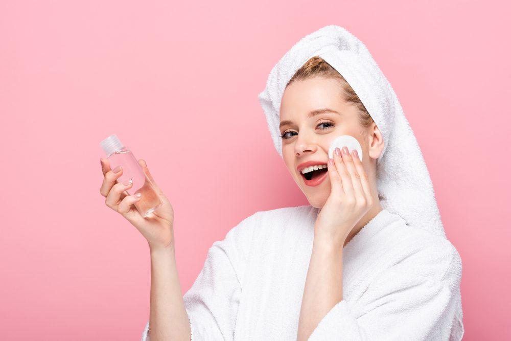 Ưu điểm nổi bật của nước tẩy trang micellar water so với các loại nước tẩy trang khác