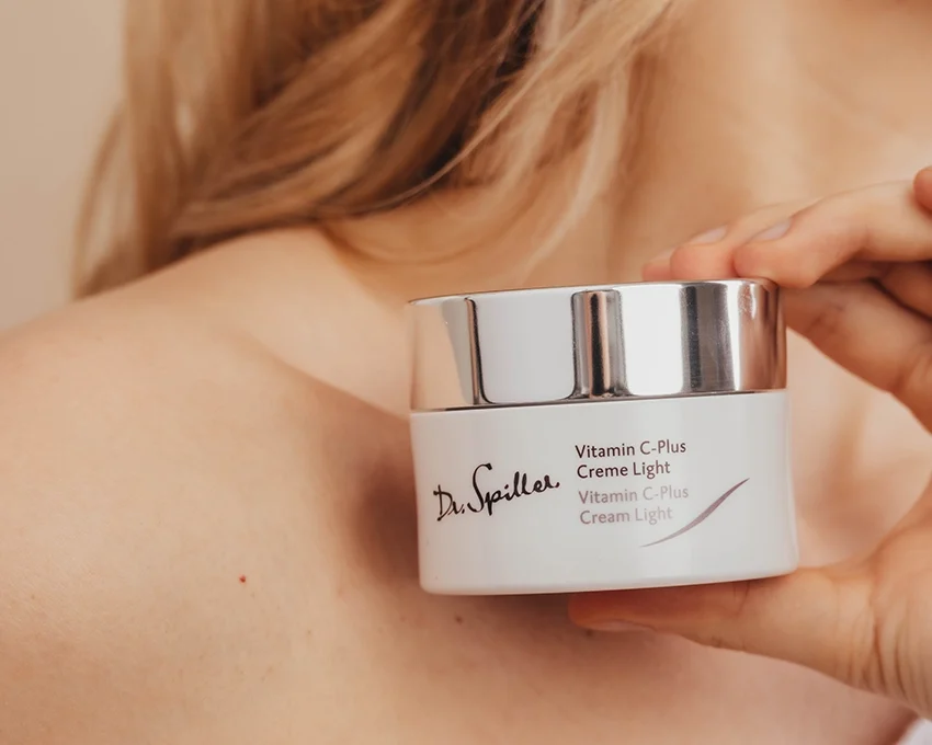 Cải thiện sắc tố da hiệu quả với Vitamin C Line của Dr.Spiller
