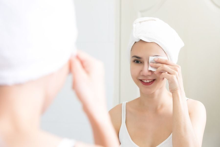 Các phương pháp tẩy trang thay thế nước tẩy trang