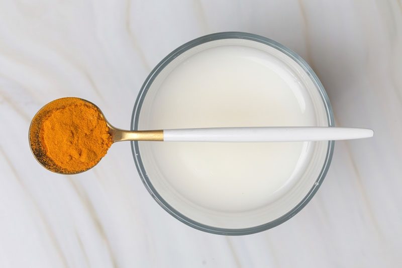 Bên cạnh phương pháp trị mụn bằng bột nghệ và sữa tươi bạn nên dùng sản phẩm Dr.Spiller chăm sóc da mụn hiệu quả hơn