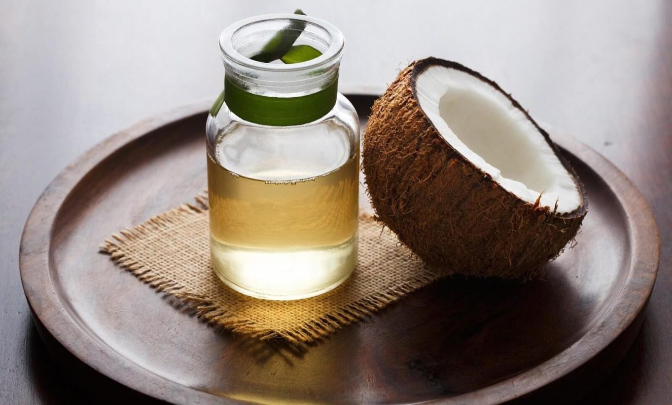 Nếu tình trạng mụn kéo dài, nên tham khảo ý kiến bác sĩ da liễu để có phác đồ điều trị phù hợp, tránh tự ý sử dụng quá nhiều biện pháp dân gian cùng lúc.