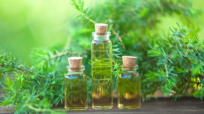 Kết hợp trị mụn bằng tinh dầu tràm trà với sản phẩm trị mụn Dr.Spiller sẽ đem đến hiệu quả nhanh chóng