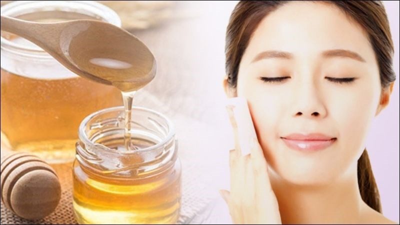 Dưới đây là một số cách trị mụn đầu đen bằng mật ong phổ biến và dễ thực hiện tại nhà