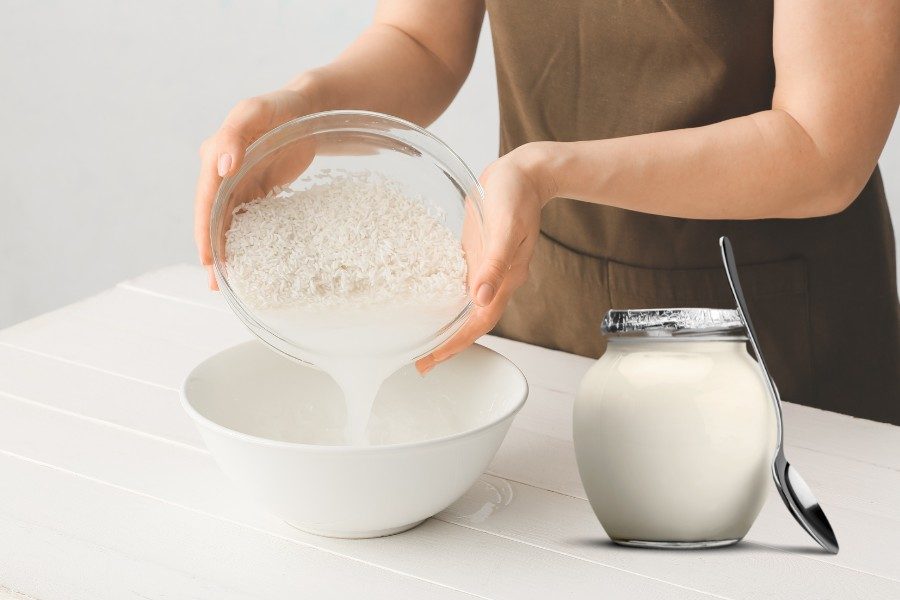 Trị nám bằng nước vo gạo kết hợp sản phẩm bôi ngoài giúp bạn cải thiện nám nhanh chóng hơn