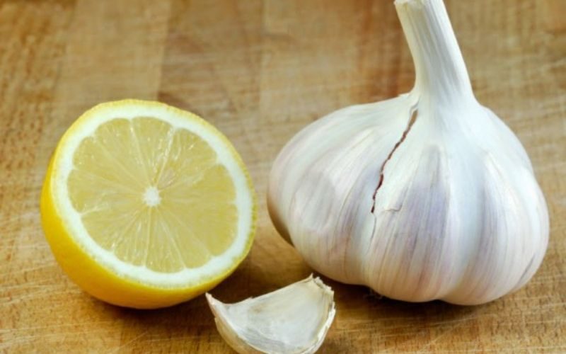 Những lưu ý quan trọng khi trị tàn nhang bằng tỏi
