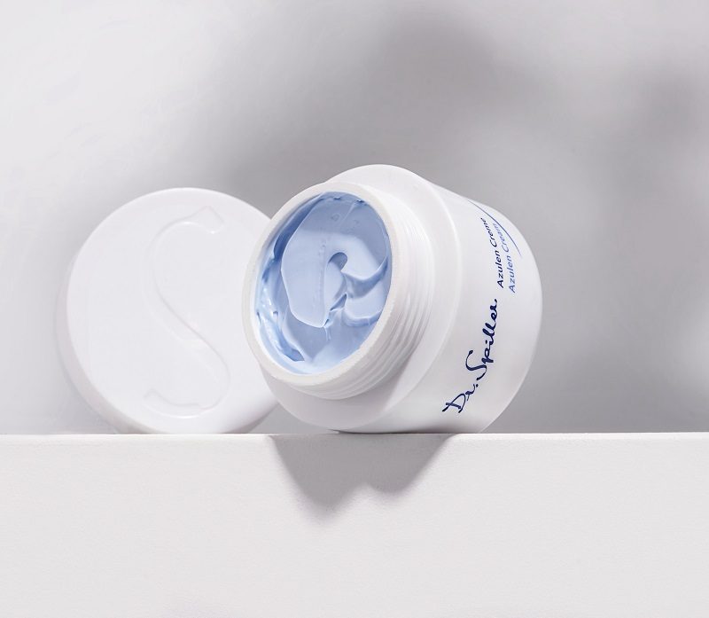 Azulen Cream của Dr.Spiller giúp làm dịu da nhạy cảm hiệu quả