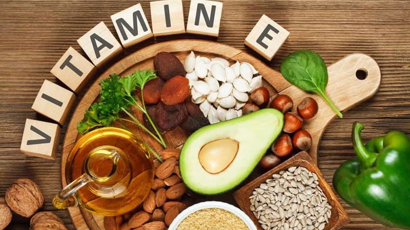 Tốt nhất, hãy tham khảo ý kiến bác sĩ hoặc chuyên gia dinh dưỡng trước khi sử dụng bất kỳ loại viên uống nào chứa vitamin E.
