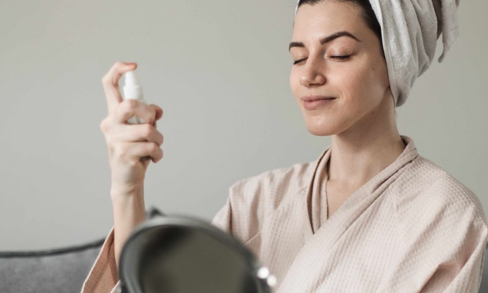 Bên cạnh sử dụng xịt khoáng bạn nên sử dụng thêm các sản phẩm chăm sóc da của Dr.Spiller để có nền da khỏe mạnh