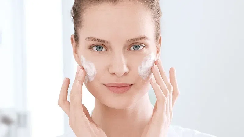 5 Bước chăm sóc da mùa thu giúp da sáng khỏe đều màu
