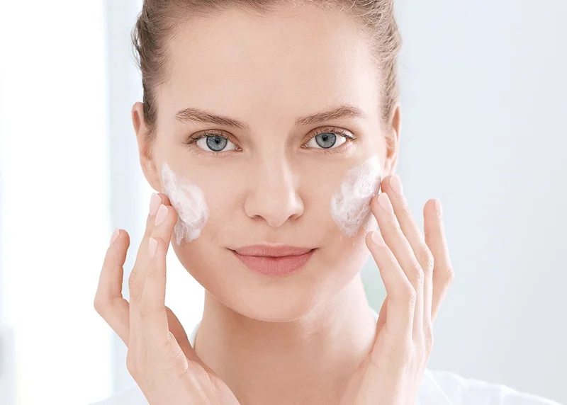 Mỹ phẩm Dr.Spiller thực hiện tốt mục tiêu bảo vệ da khi thời tiết thay đổi thất thường từ bên trong lẫn bên ngoài.