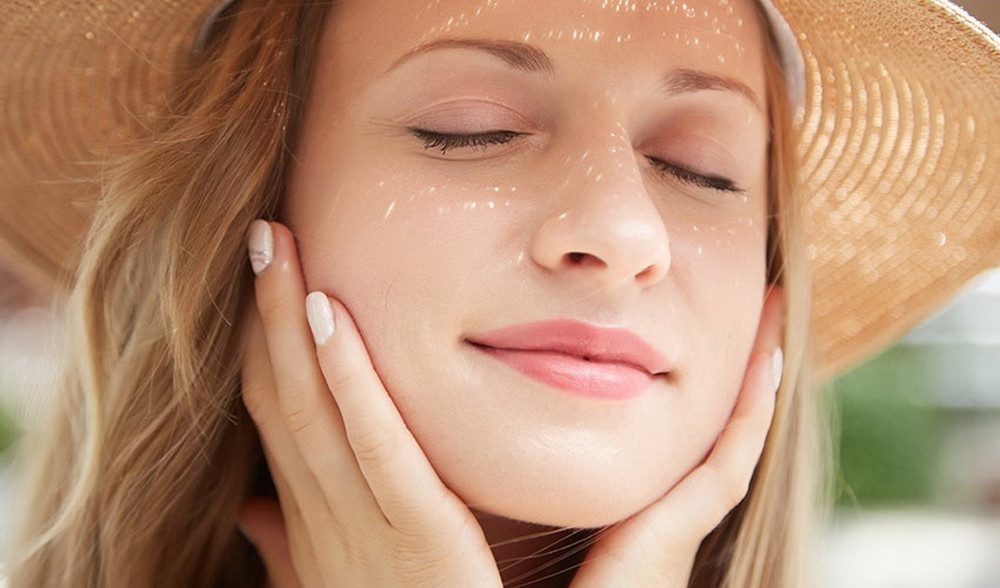 Lưu ý khi lựa chọn sản phẩm bảo vệ da trong thời tiết giao mùa