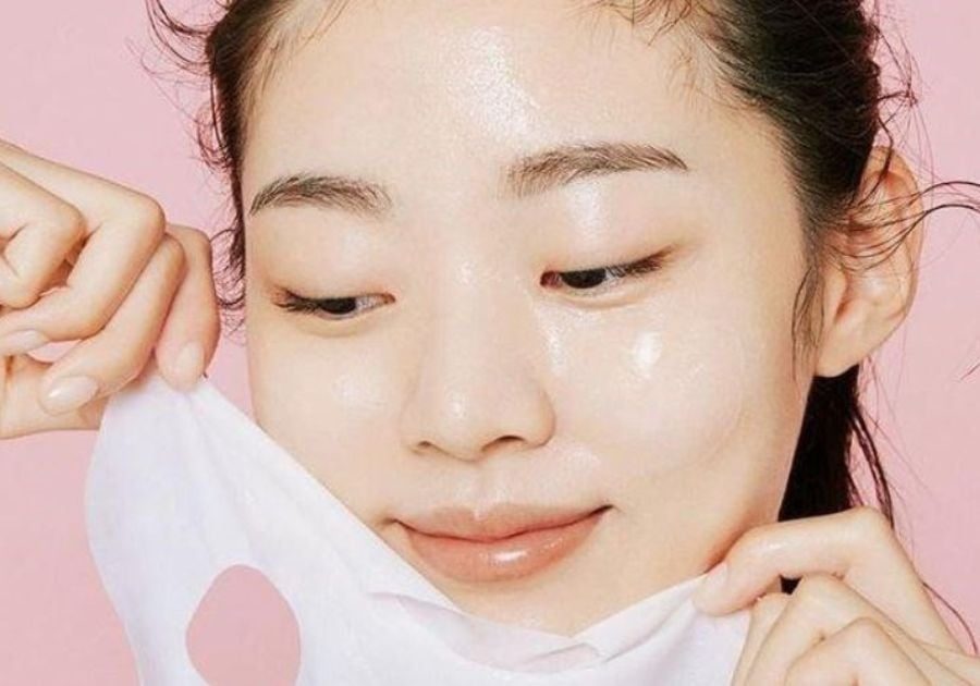 Đắp mặt nạ là cách giữ ẩm cho da mùa hanh khô hiệu quả