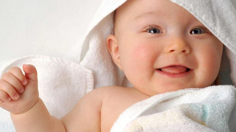 Chăm sóc da cho bé mùa thu nên ưu tiên các sản phẩm dưỡng ẩm dịu nhẹ