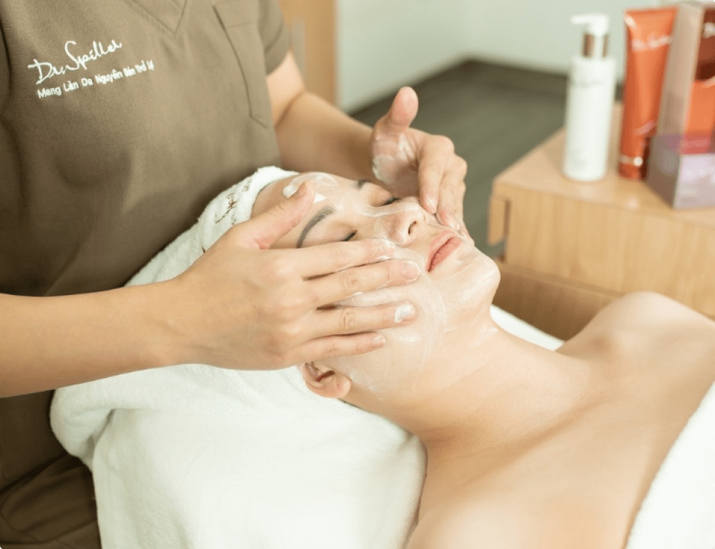 Những lưu ý quan trọng khi chăm sóc da khô mùa thu