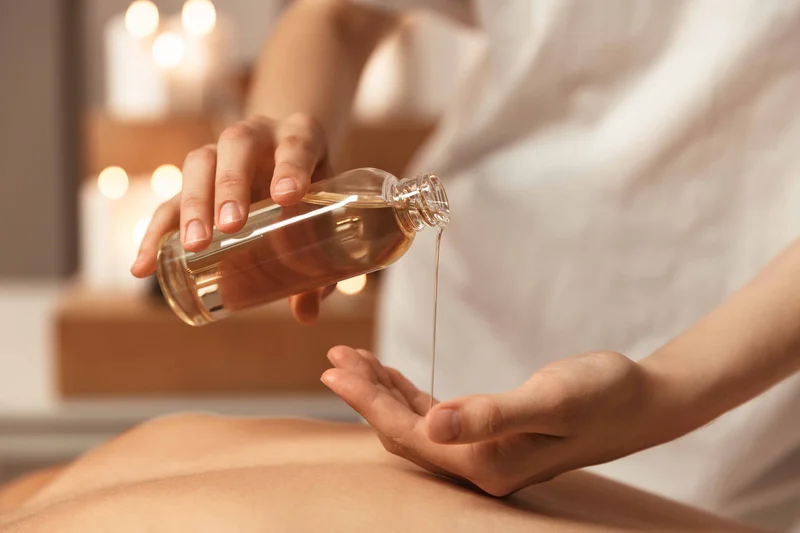 Dầu dưỡng da giao mùa giúp cung cấp độ ẩm cho da