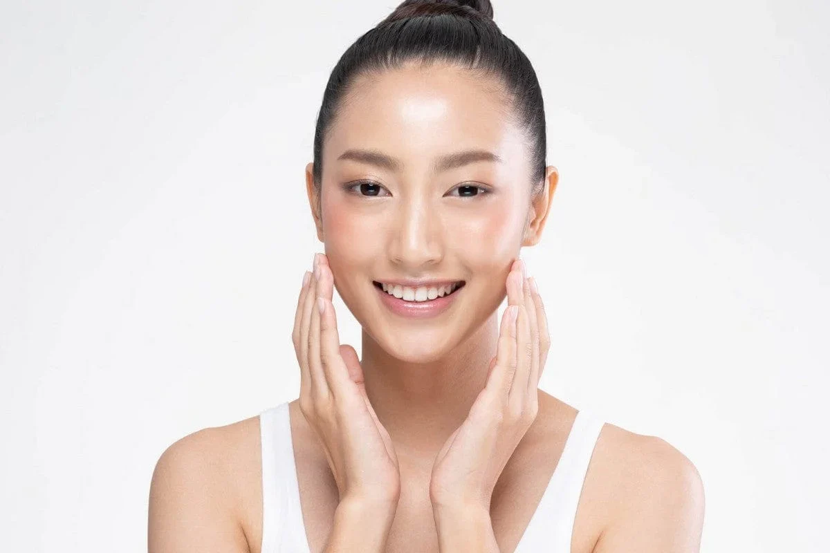 Làn da thường rất dễ chăm sóc, vậy đâu là cách dưỡng da mùa thu cho da thường