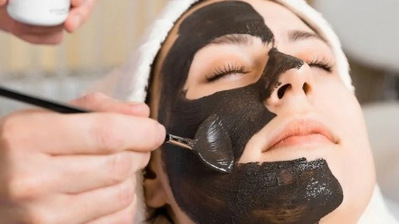 So sánh gel lột mụn đầu đen với các phương pháp chăm sóc da khác