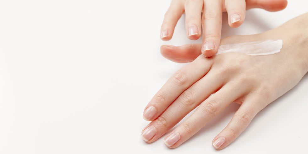 Mẹo sử dụng kem dưỡng da tay mùa thu hiệu quả