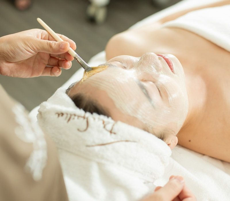 Lựa chọn sản phẩm phù hợp với từng loại da trong lịch trình skincare mùa thu
