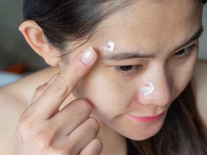 Các lưu ý khi thực hiện skincare mùa thu tuổi dậy thì