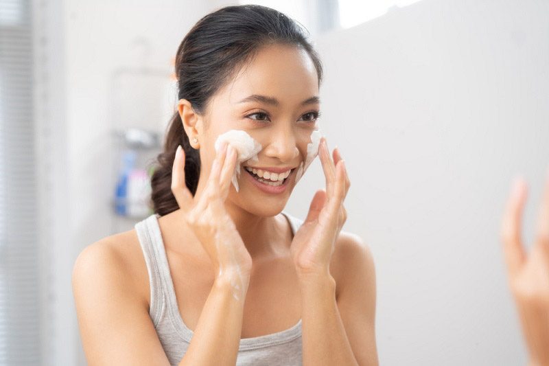 Sau laser da nên làm sạch một cách dịu nhẹ