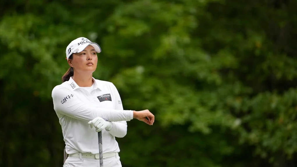Việc nắm bắt và áp dụng cách ngăn nếp nhăn do nắng khi chơi golf là vô cùng quan trọng để bảo vệ và duy trì sự trẻ trung cho da.