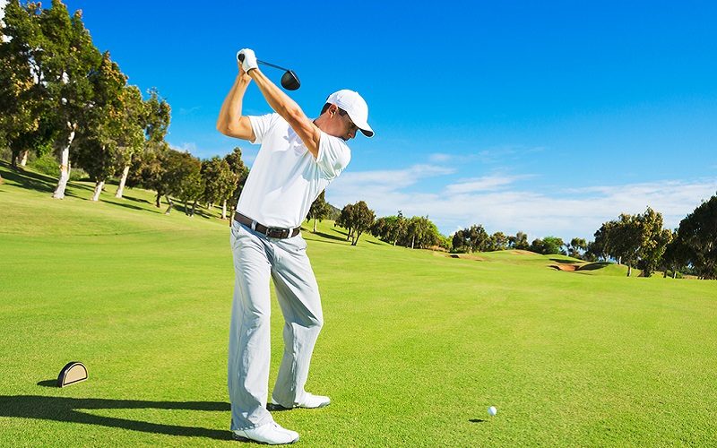 Chăm sóc da mặt cho golfer nam cần được thực hiện hằng ngày và đều đặn