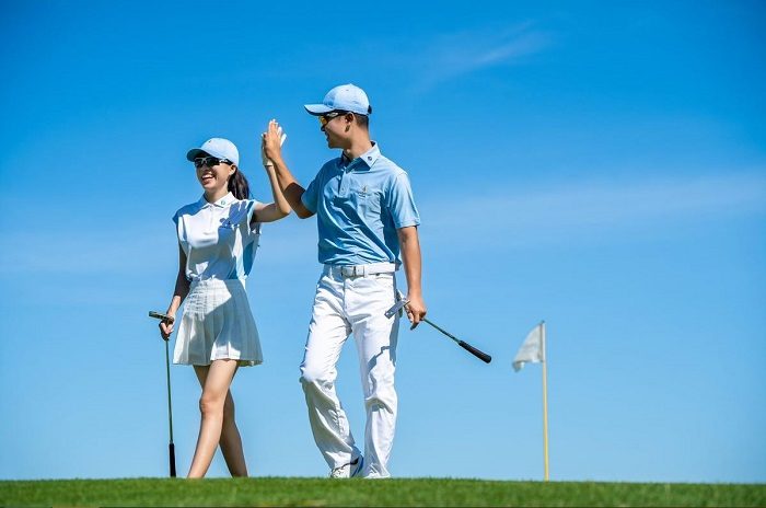 Chăm sóc da mặt cho golfer nam không chỉ giúp duy trì sức khỏe làn da mà còn tăng cường sự tự tin