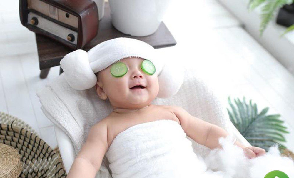 Chăm sóc da trẻ em mùa đông là việc làm cần thiết và quan trọng để giữ cho làn da nhạy cảm của trẻ được mềm mại