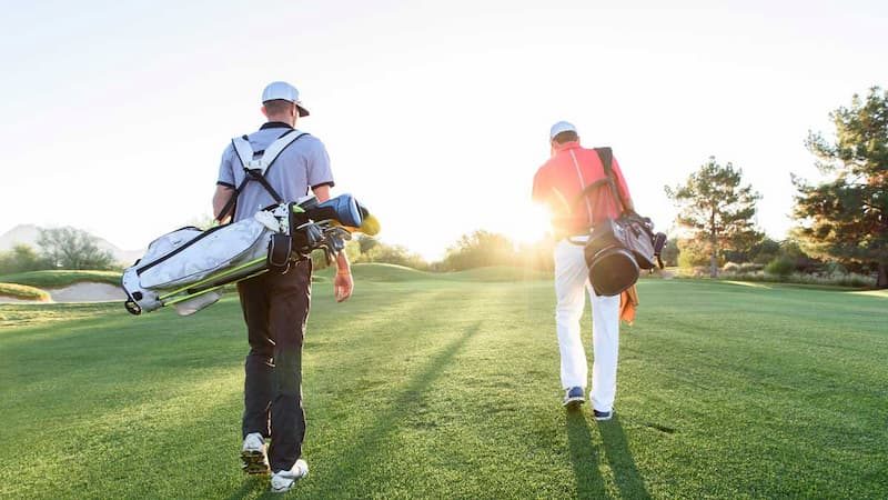 Việc lựa chọn kem chống nắng bền lâu ngoài sân golf trở thành yếu tố cực kỳ quan trọng